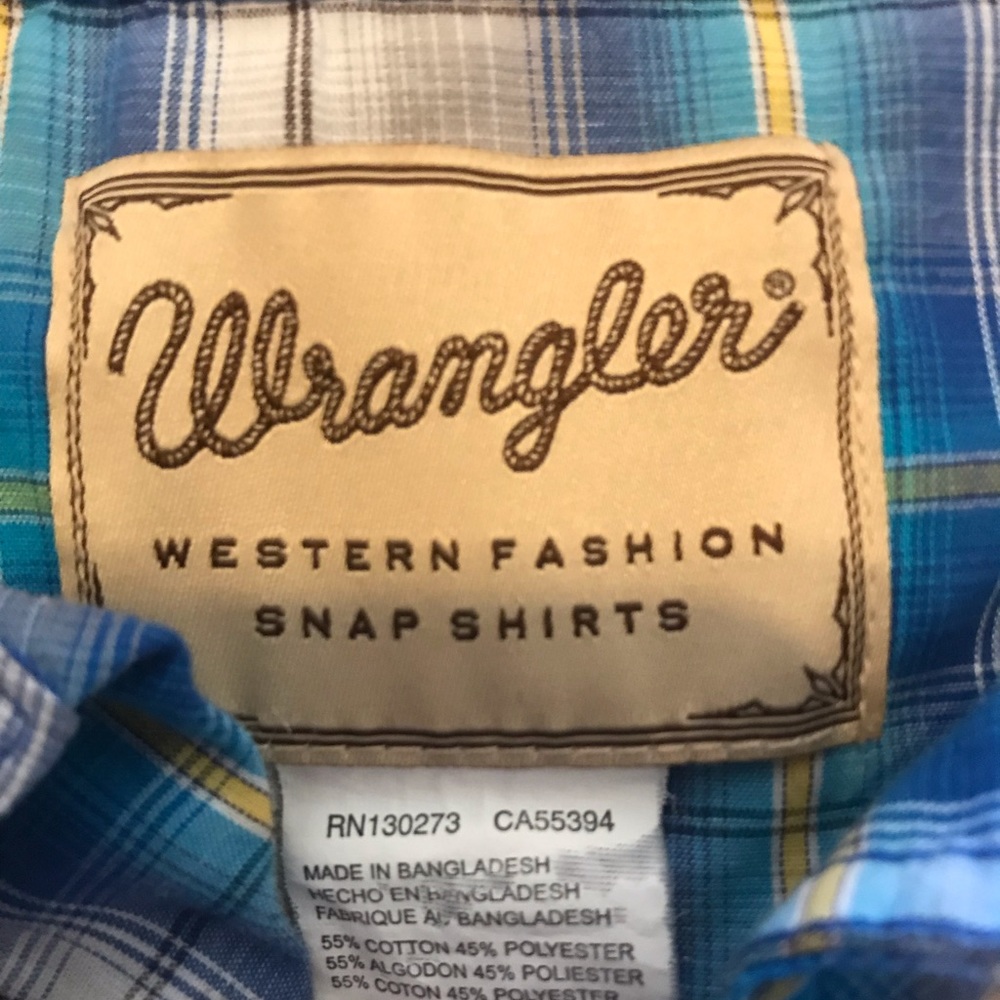 Wrangler button down short sleeve (L)